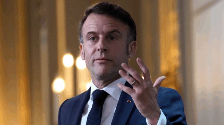 «Brainwashing sur les faits divers» : la sortie d’Emmanuel Macron suscite l’indignation