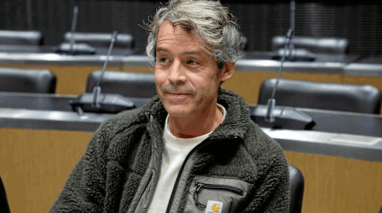 “Léa Salamé a menti” : Yann Barthès se moque impunément de sa consoeur et c’est corsé