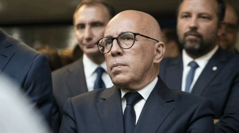 Ciotti veut interdire les mariages avec des OQTF: « C’est contraire au droit national », tacle une avocate