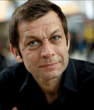 Laurent Mariotte dévoile la raison pour laquelle vous devriez toujours refuser la première table que le serveur vous propose