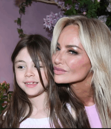 Adriana Karembeu : sa fille Nina, 6 ans, déménage de son hôtel à Marrakech, voici où elle va s’installer