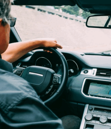 Il oublie sa femme sur une aire d’autoroute à 4 heures du matin : il s’en rend compte 300 kilomètres plus tard