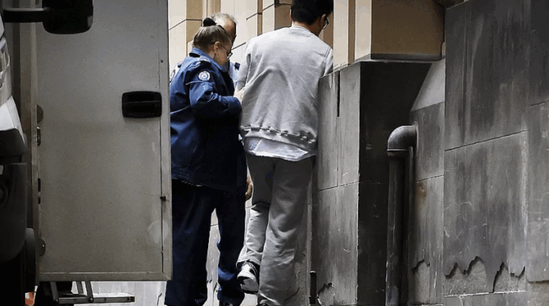 460 victimes, 4.500 vidéos… Un chirurgien australien accusé d’avoir filmé dans les toilettes d’hôpitaux pendant quatre ans