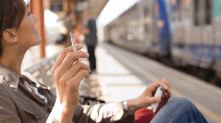 Une altercation éclate dans le métro après une remarque sur une cigarette, une femme prise à partie