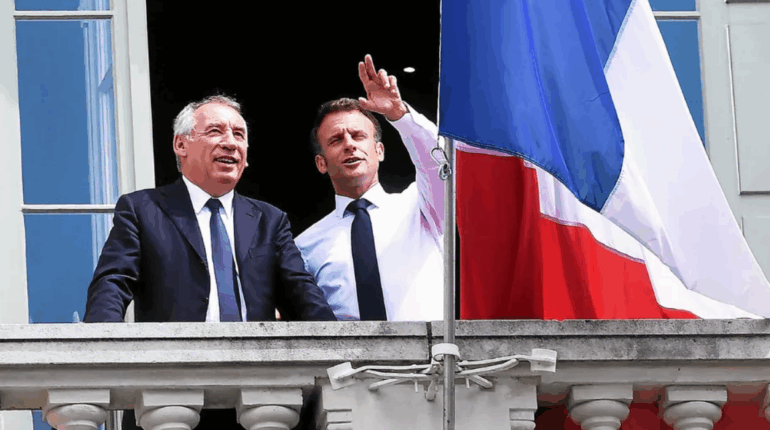 « Je peux le dire » : cet ex-ministre reconverti à la télé ne mâche pas ses mots sur François Bayrou et Emmanuel Macron