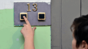 Un enfant de 11 ans s’amusait à sonner aux portes, un habitant sort… et le tue de plusieurs balles