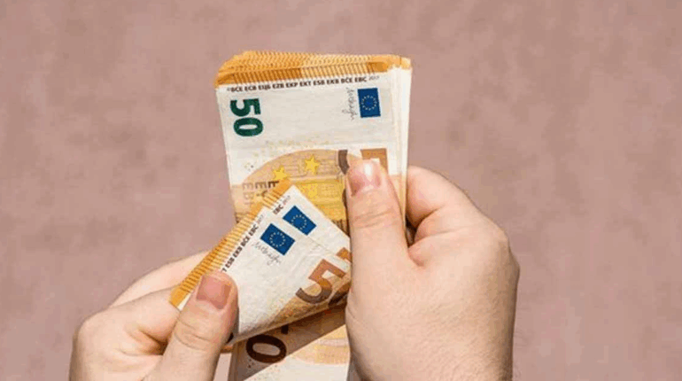 Impôts : plus de 10 millions de Français vont percevoir un virement de 900 €
