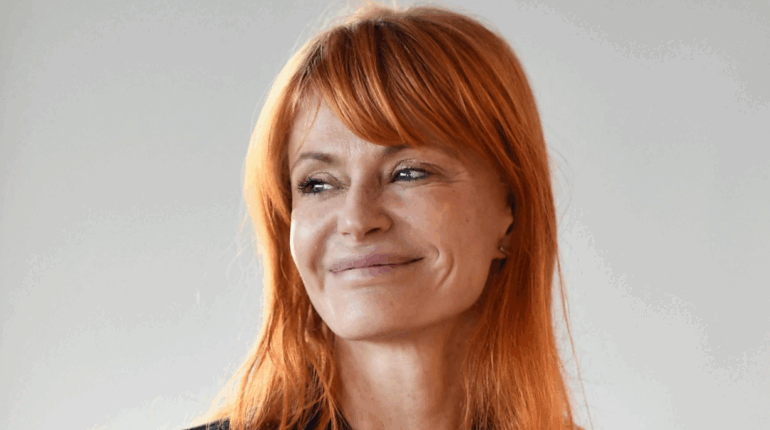 Axelle Red (57 ans) sans pudeur sur son intimité : « Une femme sans poil ressemble à… »
