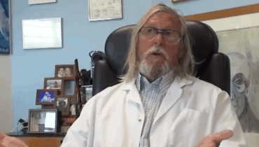 Existe-t-il un lien entre le vaccin antiCovid et le cancer du pancréas, comme l’affirme Didier Raoult ? Prudence