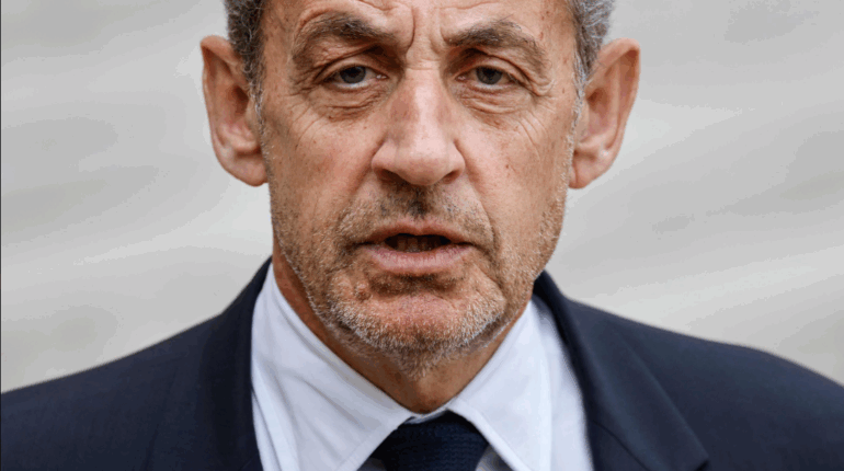 Chauffeur, indemnités : Nicolas Sarkozy continue de percevoir 700 000€/an de la part de l’État français