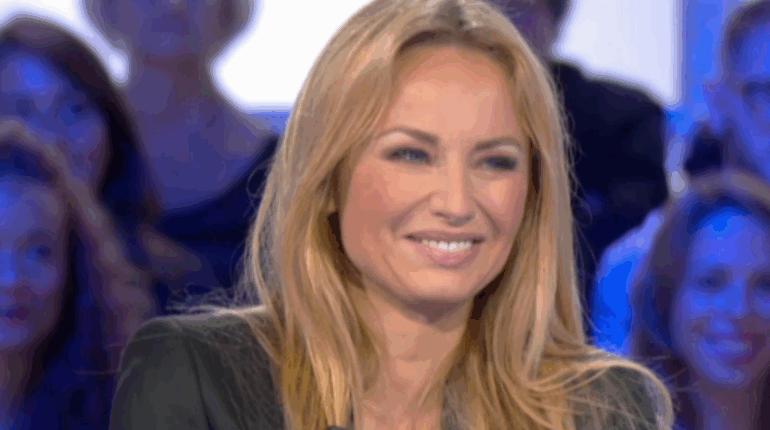 Adriana Karembeu (54 ans) sans retenue avec un célèbre animateur : “Vous êtes mon fant…”