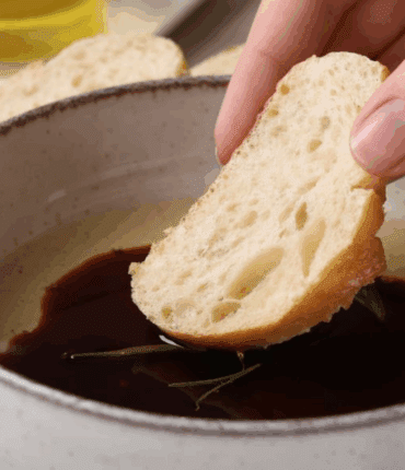 Si vous mangez du pain à chaque repas, voici ce que cela fait vraiment à votre corps selon la science