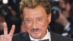 Johnny Hallyday : « des traces de sang », une scène maquillée par une entreprise de nettoyage, « il ne voulait pas que… »