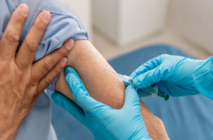 Pneumomie : un nouveau vaccin arrive pour protéger les adultes de cette infection des poumons encore trop meurtrière