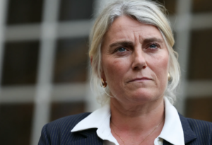 La ministre de la Santé appelle les Français à remettre le masque