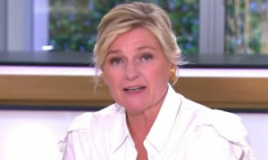 Anne-Élisabeth Lemoine pratique ce sport « tous les samedis » : il corrige la posture et renforce le dos après 50 ans