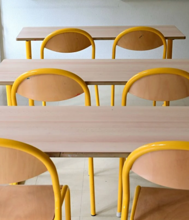 « Tu n’as qu’à te jeter d’un pont » : Un père de famille porte plainte après les propos d’une professeure à sa fille