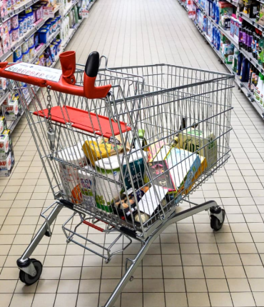 Un chariot plein pour 40 euros : ce supermarché casse les prix