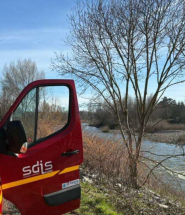 Deux adolescents veulent traverser la Loire à la nage et se retrouvent coincés sur un îlot