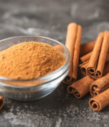 La cannelle peut-elle vraiment faire baisser la tension artérielle ? La réponse des experts