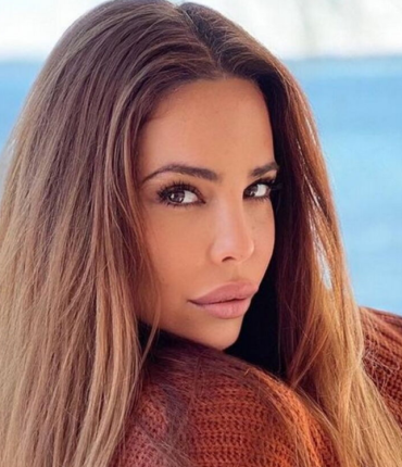 « Il fait quoi, Macron ? » : Exilée à Dubaï, Kim Glow avait exigé qu&rsquo;un avion militaire la rappatrie en France