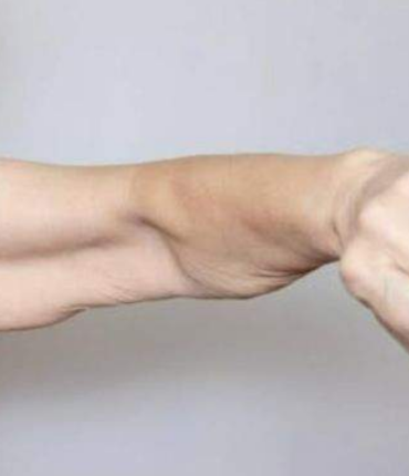 Sarcopénie: pourquoi perd-on du muscle et comment y remédier?