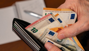 Voici le salaire qu&rsquo;il faut toucher chaque mois pour faire partie de la classe moyenne en 2026 en France