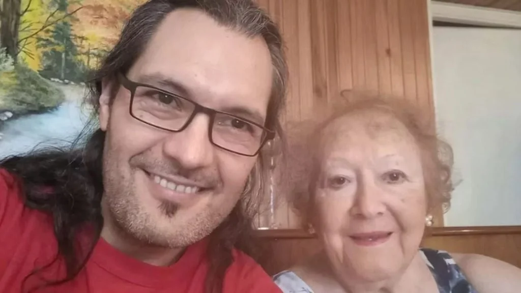 45 ans d&rsquo;écart, 20 ans de mariage : l&rsquo;histoire d&rsquo;Adrián et Delia