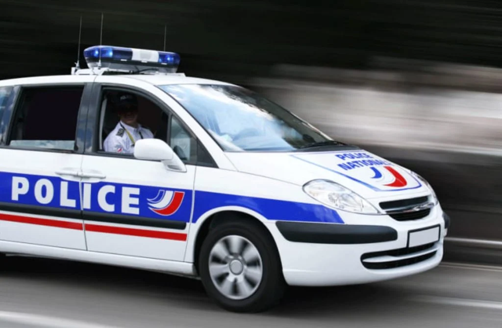 Chloé livre un récit glaçant de ses retrouvailles avec son père (4) Chloé livre un récit glaçant de ses retrouvailles avec son père (4)