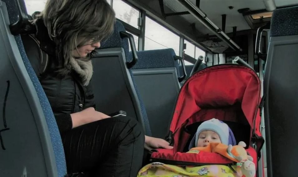 « Nous ne savons pas s’il va s’en sortir », déclare la maman d&rsquo;un nouveau-né, blessé dans un bus à Nevers le jour de sa sortie de maternité