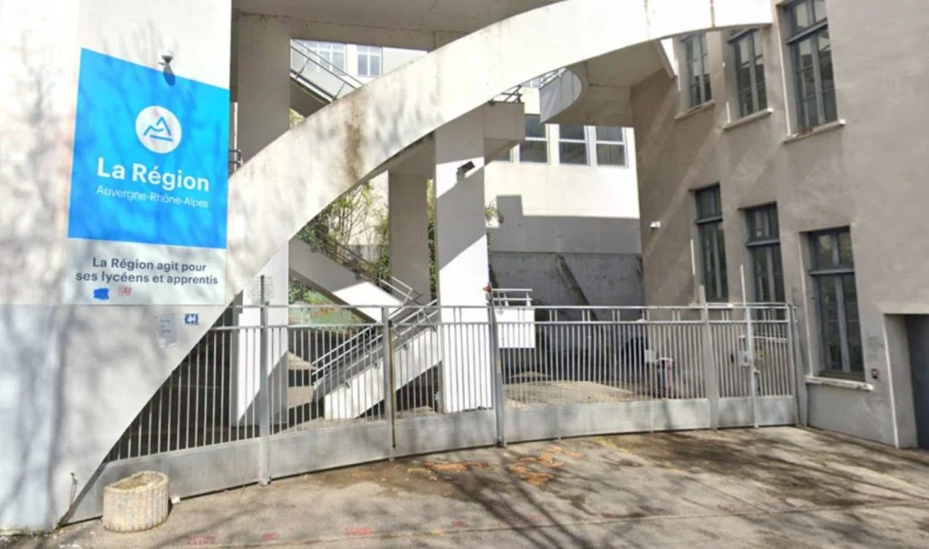 Un adolescent de 17 ans retrouvé mort (1) Un adolescent de 17 ans retrouvé mort (1)