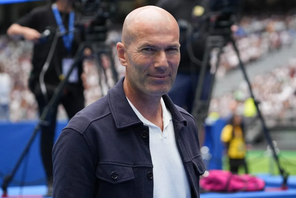 Presentation Kylian Mbappe In Real Madrid – Spain – 16 Jul 2024 zidane-pressenti-chez-les-bleus-sa-villa-de-1-000- cover