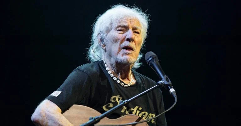 a-97-ans-hugues-aufray-juge-sa-carriere-comme-un-e cover
