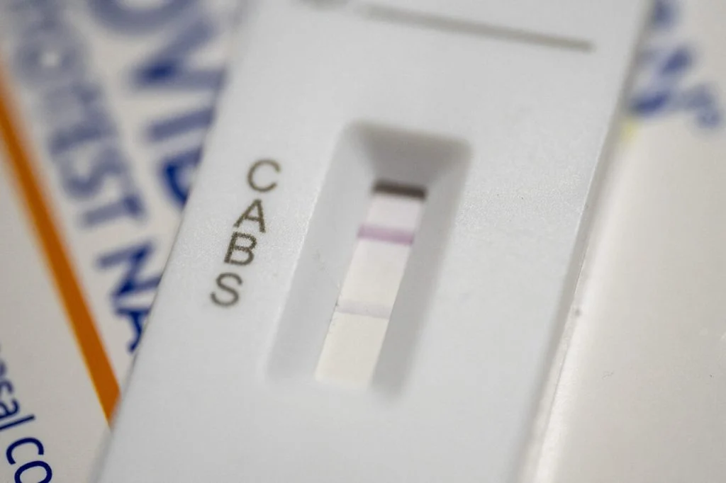 Covid-19: les passages aux urgences ont sextuplé depuis juin en France