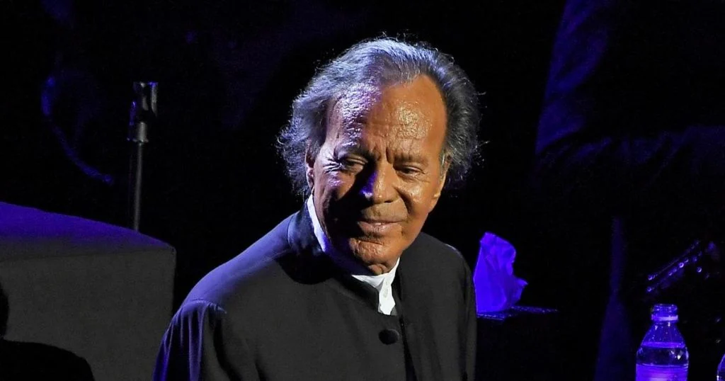 Julio Iglesias visé par une nouvelle plainte pour agression sexuelle devant la justice espagnole