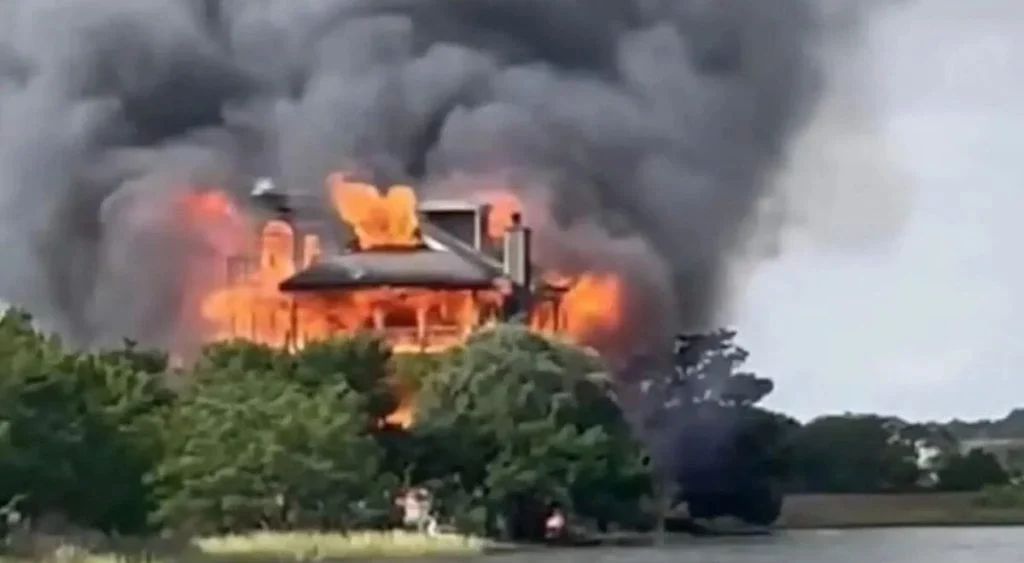 La maison d&rsquo;une juge ayant défié Trump ravagée par un incendie en Caroline du Sud
