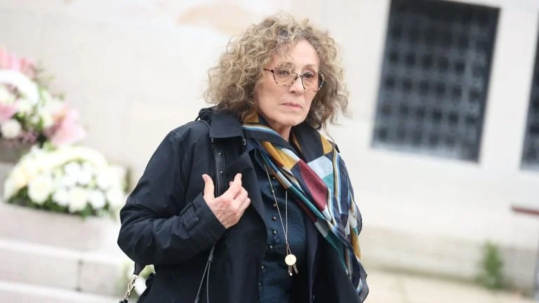 fin-de-vie-mireille-dumas-a-prevenu-ses-proches-de cover