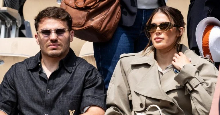 iris-mittenaere-et-antoine-dupont-passent-une-nuit cover